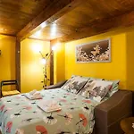 Wood Easy Flat